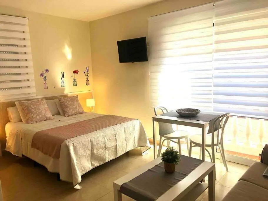 Estudio 4 En Playa Del Palo Málaga 0*,